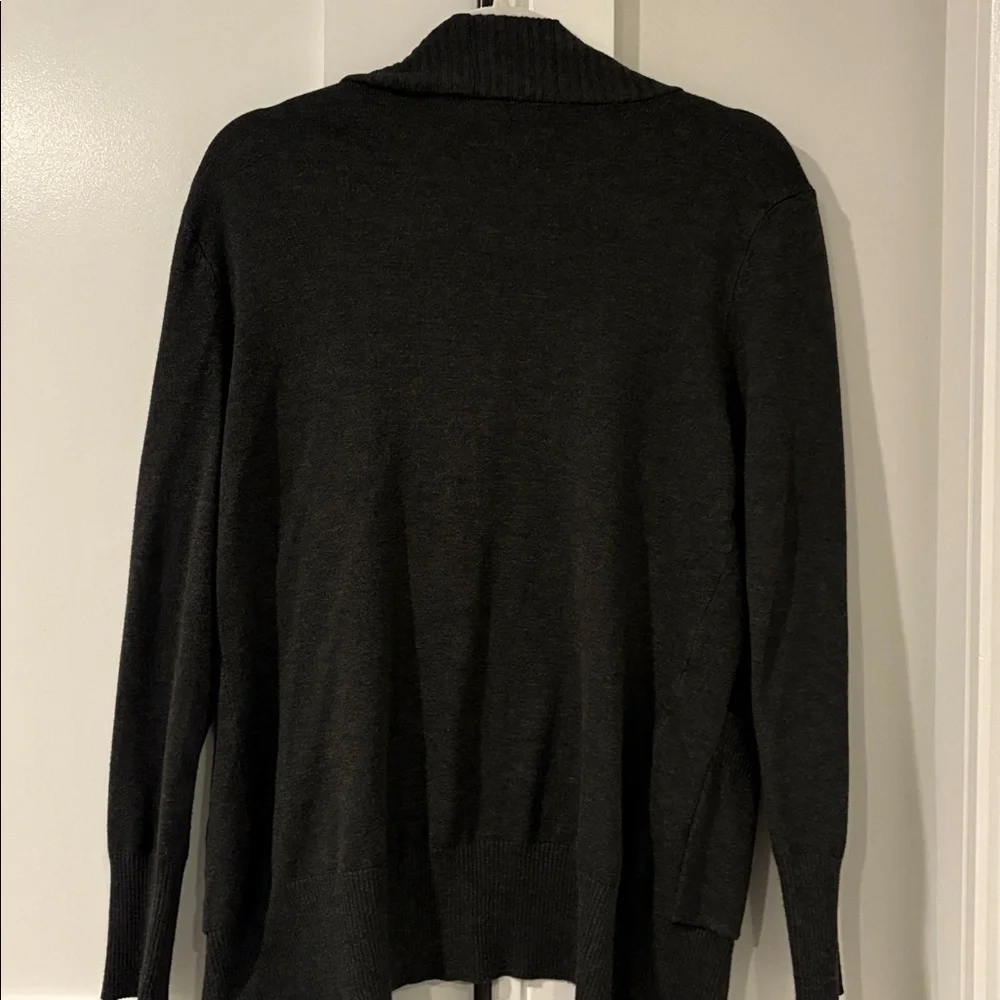 Voianlimo Women's Charcoal Black and Tan Cardigan Sweaters Set Of 2 Size Small - Picture 4 of 10